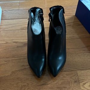 Brand new ankle boots size7 black Leather